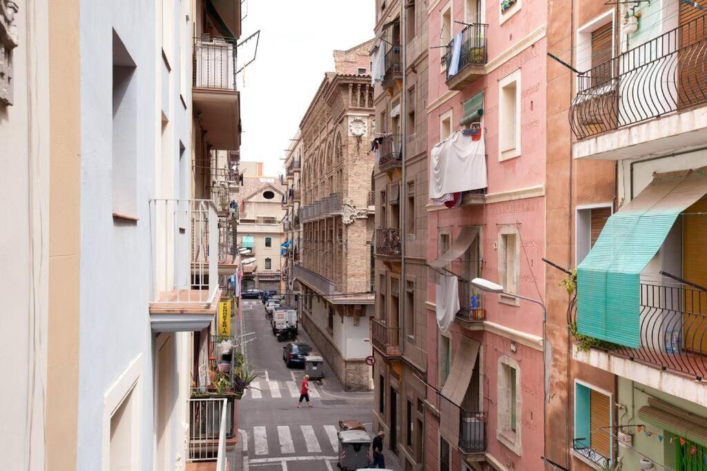Appartamento Cozy With Balcony Sqm Barcellona